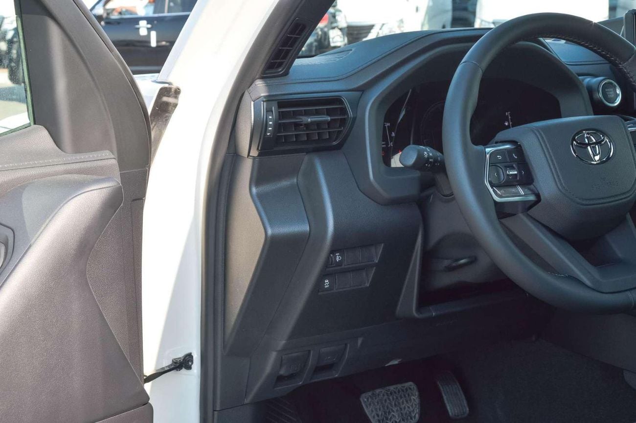 تويوتا لاند كروزر TOYOTA LAND CRUISER 4.0L V6 4WD PETROL SUV 2026