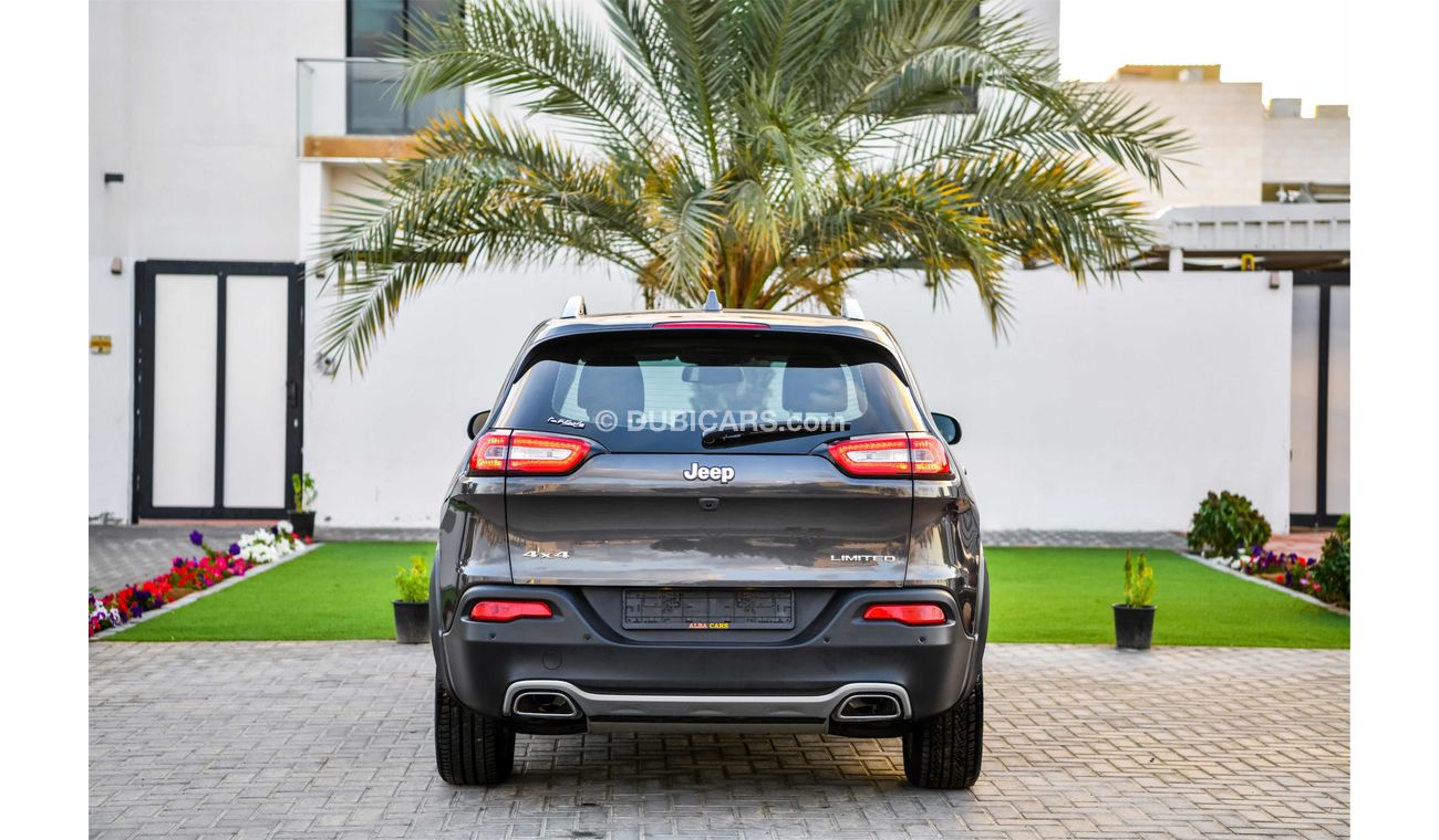 Jeep Cherokee 3.2L V6 Limited - 2016 - 7000 Kms Only! - AED 1,938 PM - 0 Downpayment