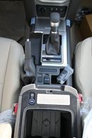 تويوتا برادو تويوتا لاندكروزر برادو 4.0 لتر TX.L بنزين ، دفع رباعي ، 5 أبواب ، مثبت سرعة ، فتحة سقف ، مقاعد كهربا