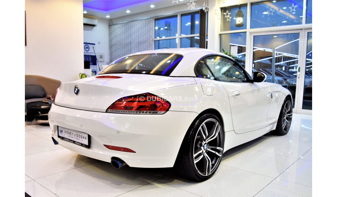 BMW Z4 60000KM ONLY  35is Hard Top Convertible 2010 Model GCC Specs