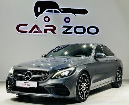 مرسيدس بنز C 300 لاكجري