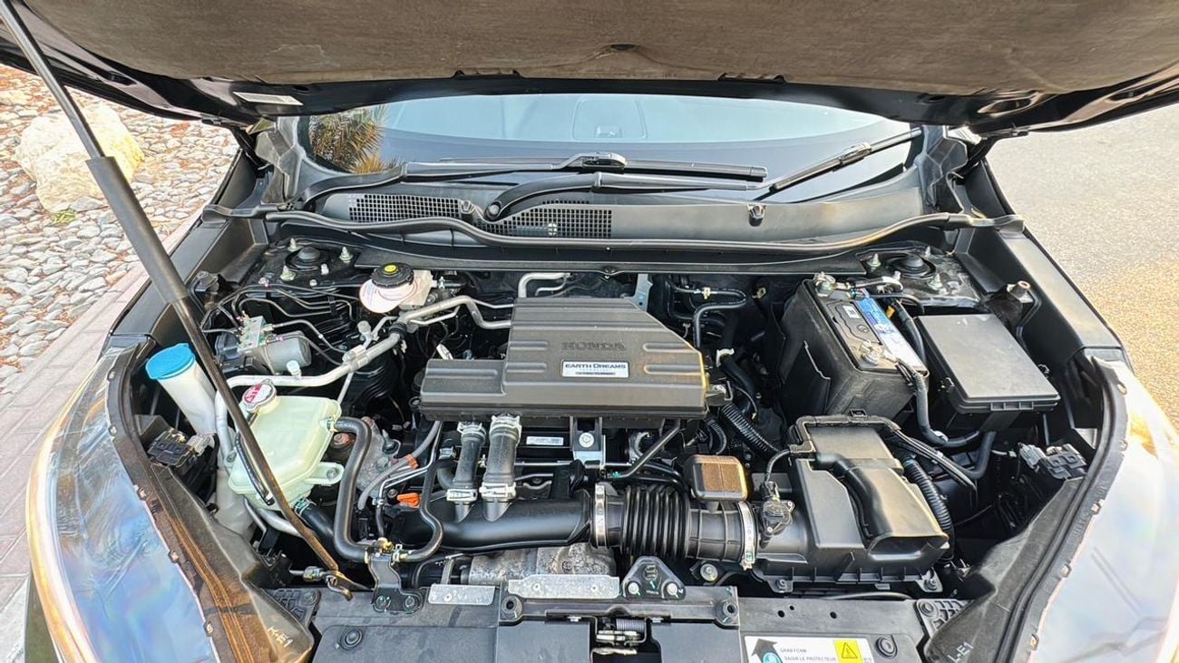 Honda CRV PREMIUM FEATURES CROSSOVER | PANORAMIC SUNROOF | AT | 1.5L PETROL ENGINE | AWD