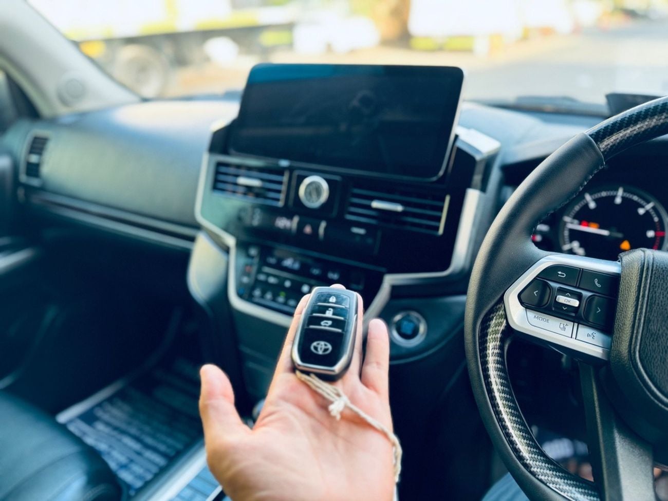 تويوتا لاند كروزر GXR Toyota Land Cruiser Sahara upgrade to 2024 RHD diesel