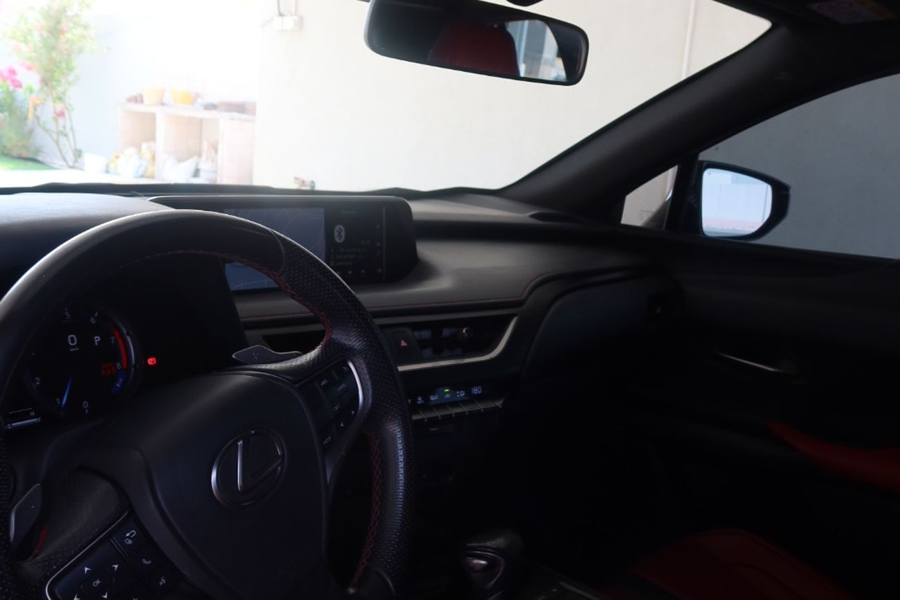 Lexus UX200 F SPORT