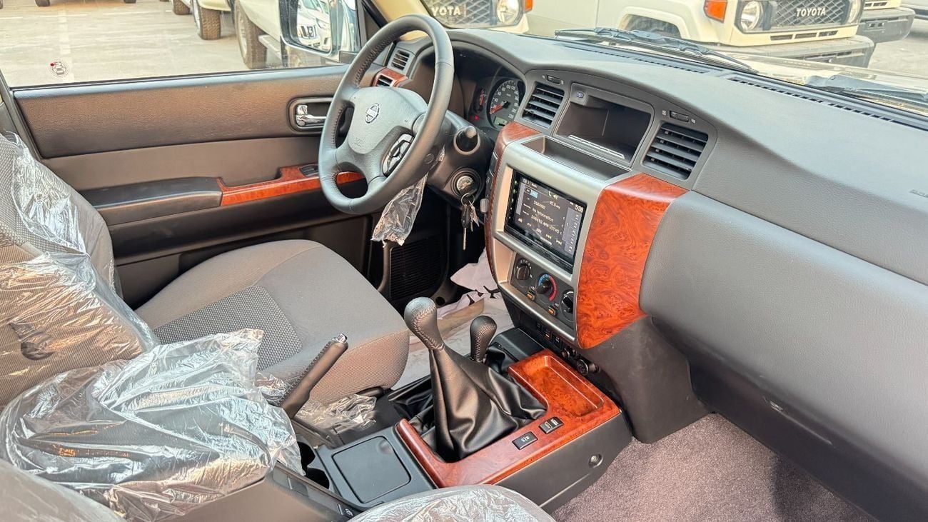 Nissan Patrol Safari Nissan Patrol Safari (Al Ostoura Edition) 4.8L Gasoline Engine 7 Seater