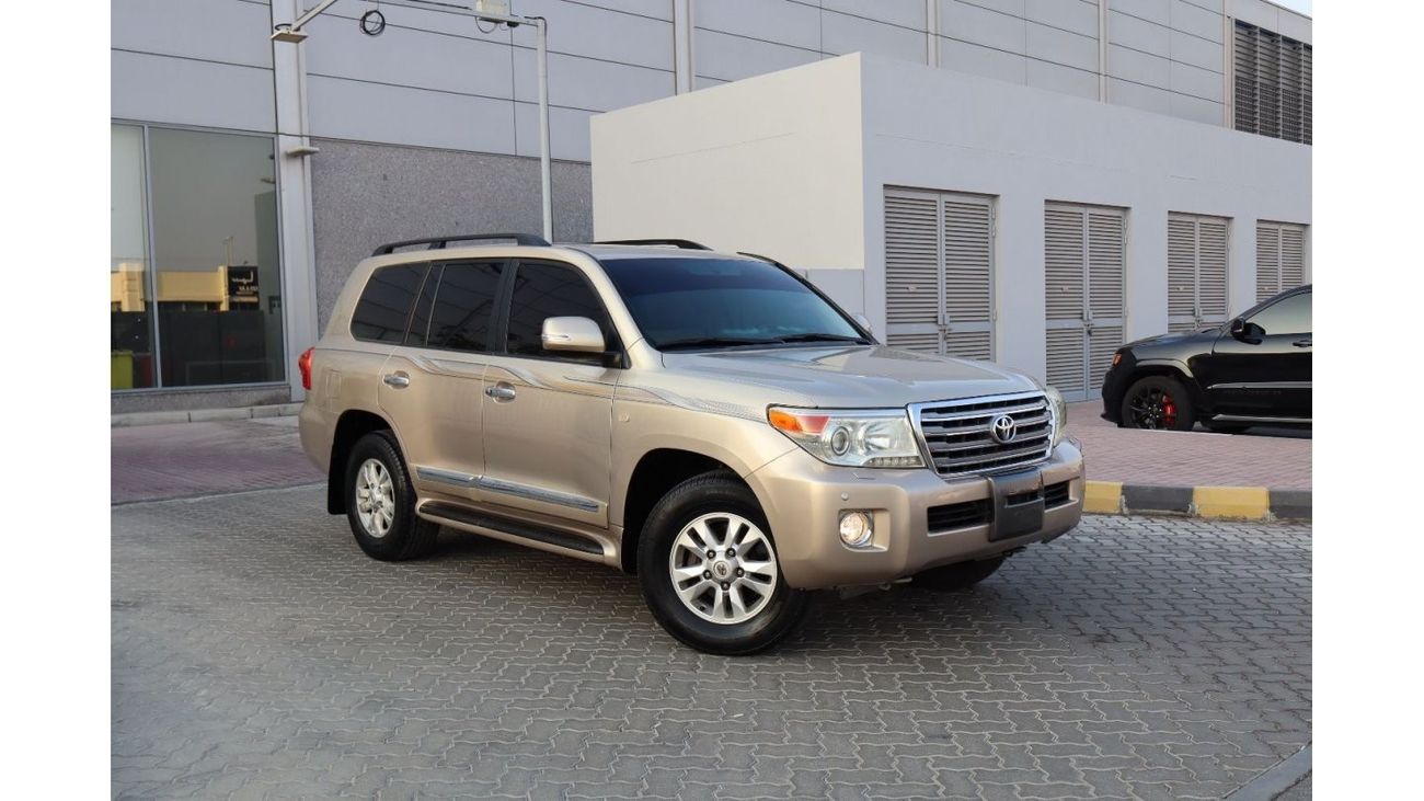 Toyota Land Cruiser GCC V8 GXR