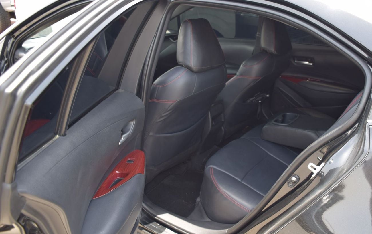 تويوتا كورولا 2.0L PETROL