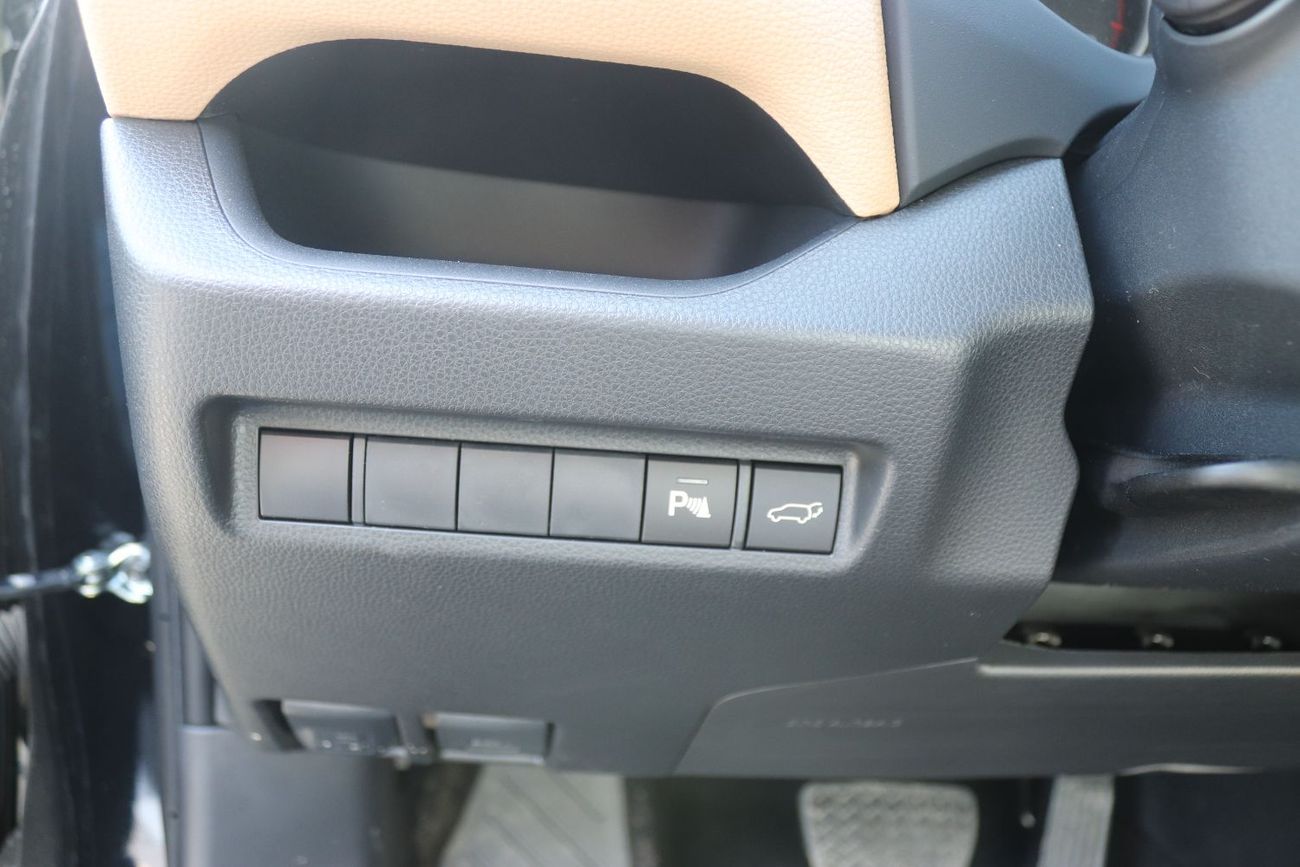 تويوتا راف ٤ 2.0 XLE - 4WD - PUSH START - SUNROOF - ALLOY WHEELS - ELECTRIC TAIL GATE - MODEL 2025