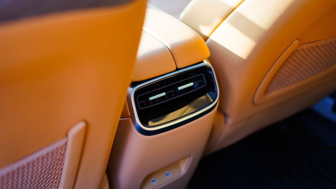 Seres 5 2025 Seres 5 Comfortline RWD / 1.5T Hybrid (Plug-In) / 40 kWh / 263 hp / Gcc Specs / Dealer Warranty