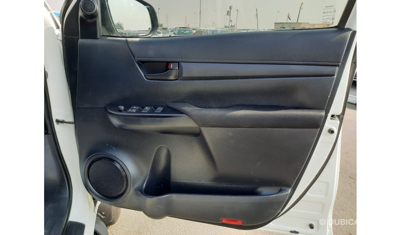 تويوتا هيلوكس Toyota Hilux RIGHT HAND DRIVE (Stock no PM 807)