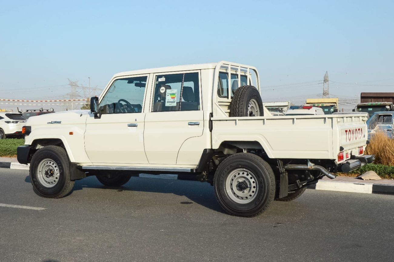 تويوتا لاند كروزر بيك آب TOYOTA LAND CRUISER 79 2.8L DC MT PICKUP 2025