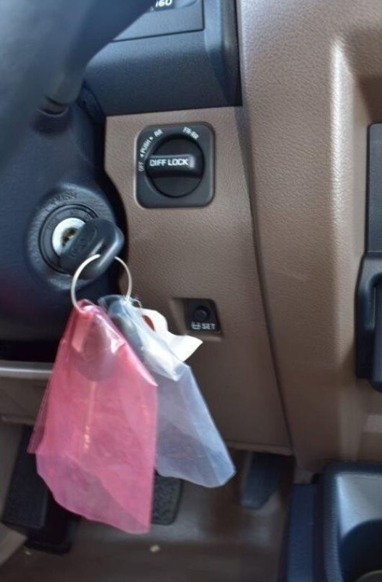 تويوتا لاند كروزر 70 71 SWB V6 4.0L PETROL 4WD MT