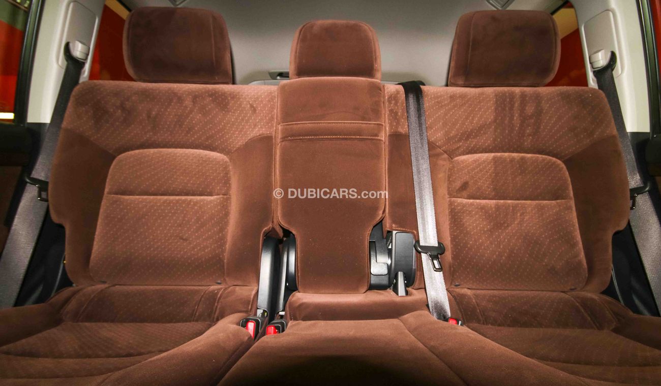 Toyota Land Cruiser GXR White Edition 4.6L V8