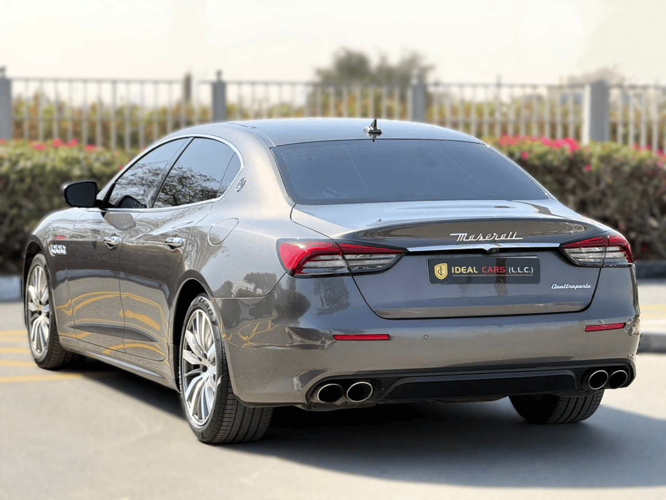 Maserati Quattroporte Base 3.0L