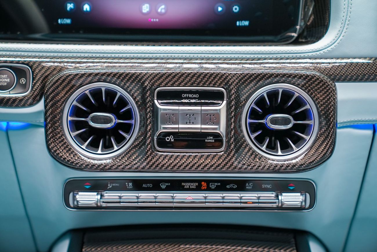 Mercedes-Benz G 63 AMG MERCEDES BENZ BRABUS  G800 2025