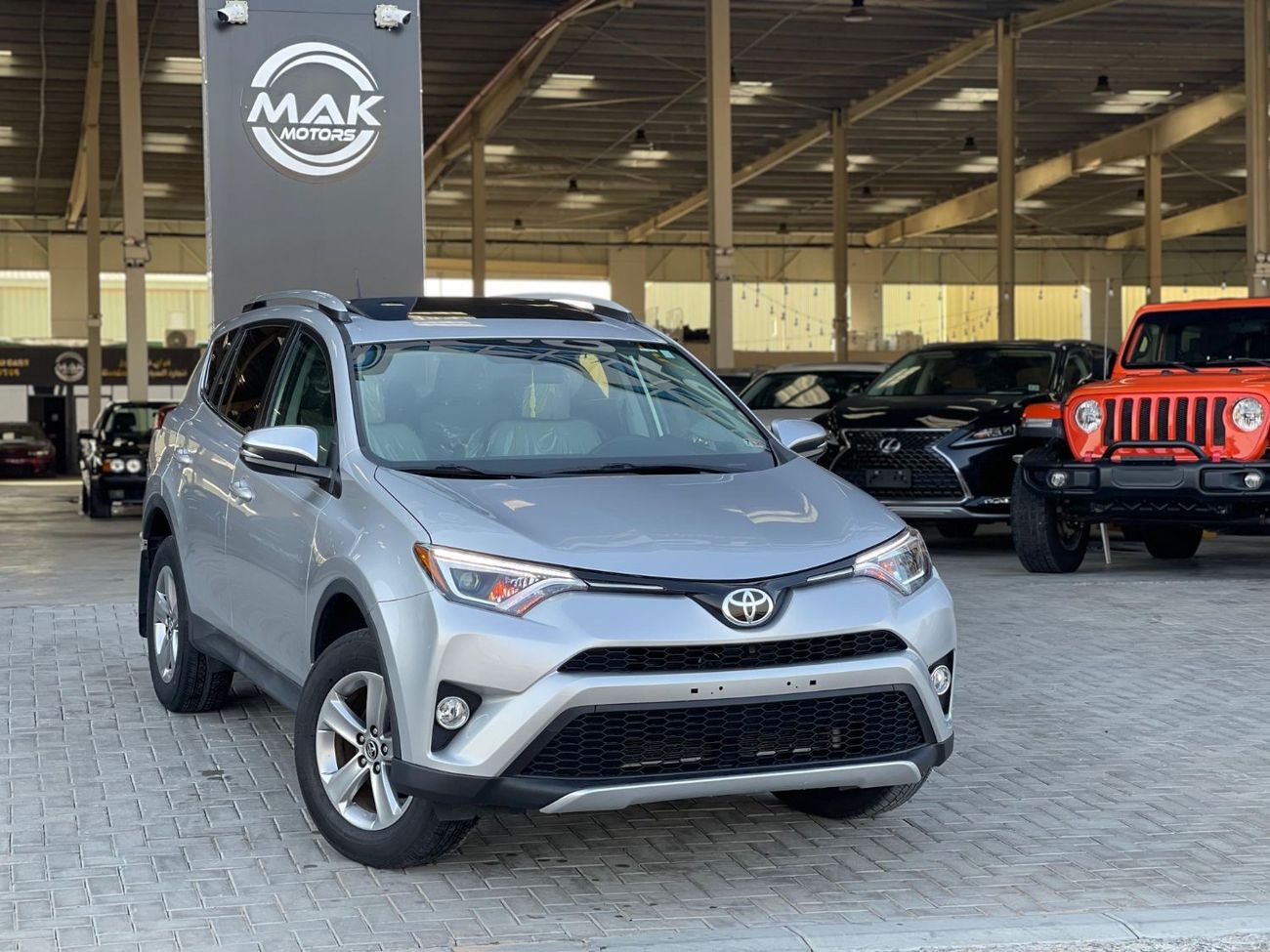 Toyota RAV4 VXR Rav4 XLE FULL OPTIONS 4X4