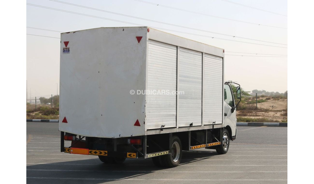 هينو 300 2020 | 300 SHUTTER WATER BODY 3.5 TON WITH GCC SPECS AND EXCELLENT CONDITION