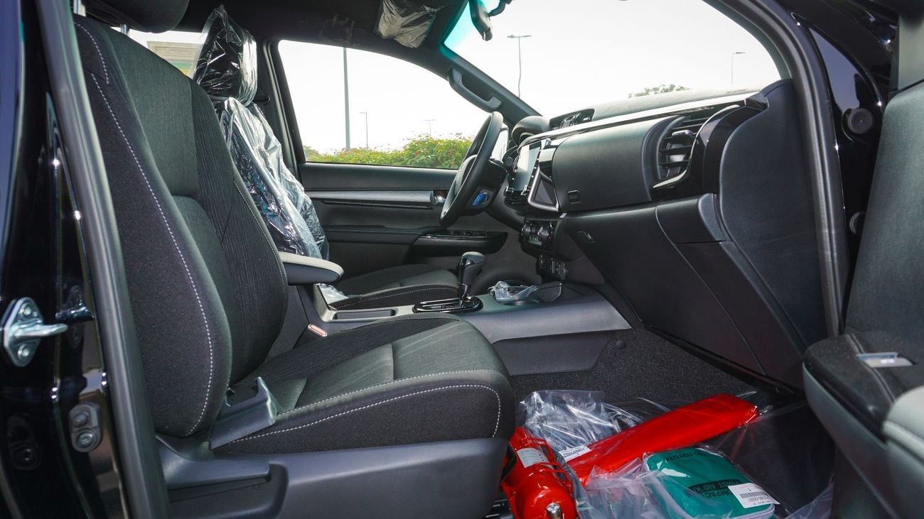 تويوتا هيلوكس NEW TOYOTA HILUX 4.0L PETROL 4WD D/CAB – ADV (2025 MODEL)