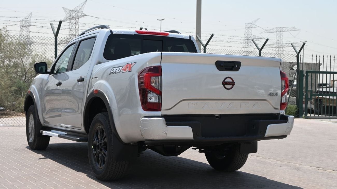 Nissan Navara NISSAN NAVARA 2.5L DIESEL PRO4X 4X4 SILVER DC AT MODEL 2025 BRAND NEW [AVAILABLE COLOURS : SILVER/W/