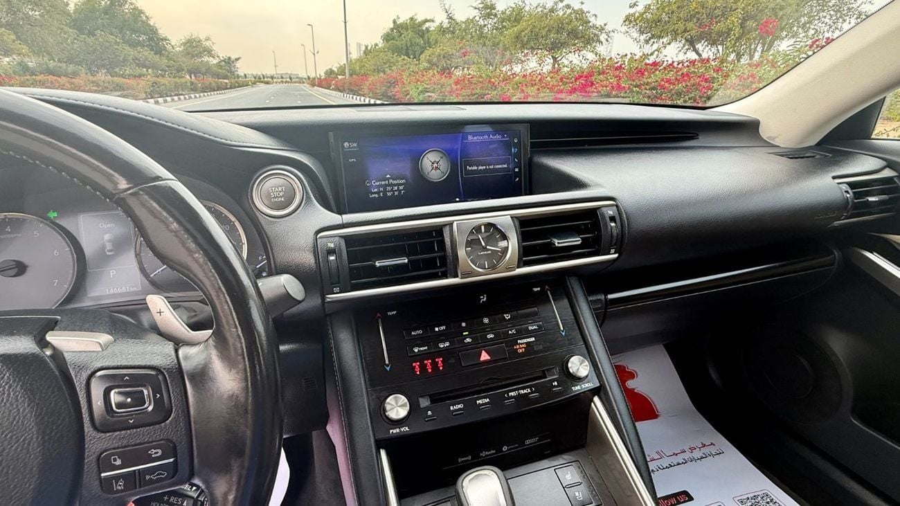 لكزس IS 300 PREMIER Platinum 2.0L