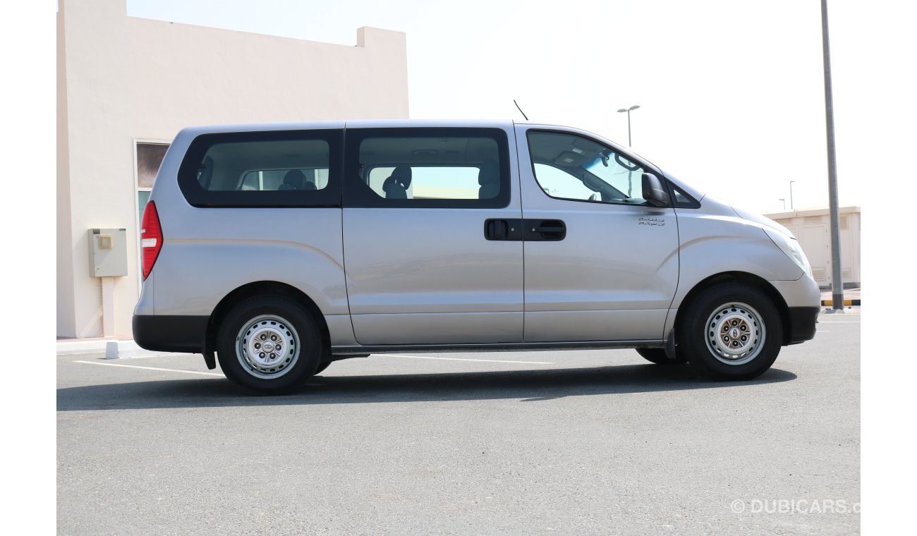 Hyundai H-1 9 SEATER AUTOMATIC PASSENGER VAN