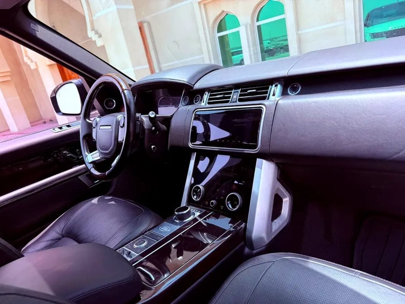 Land Rover Range Rover رنج روفر فوج صبغ وكالة Vogue Supercharged - US Specs - Pristine Condition