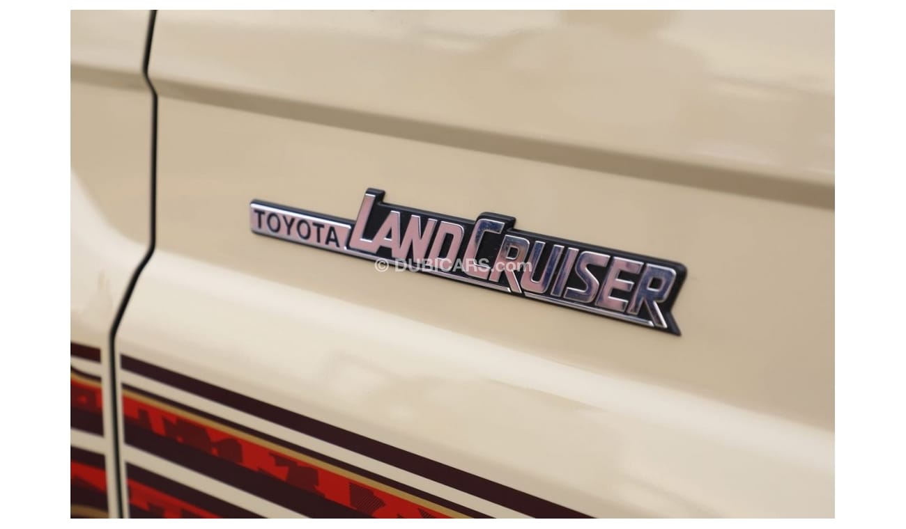 Toyota Land Cruiser Pick Up 2023 Toyota LC PUP 4X4 DC 4.5 With Diff Diesel Manual - Beige inside oak - Export only