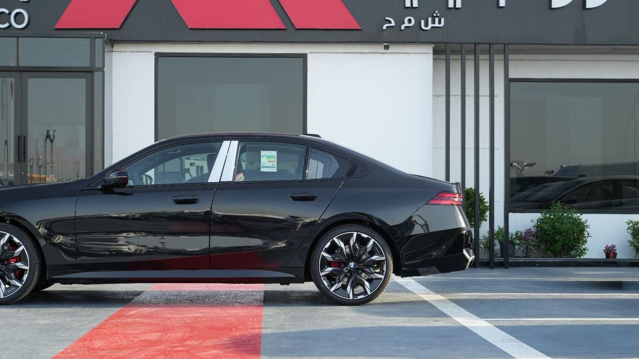 بي أم دبليو 530i 530i M-SPORT+ BLACK 2026MY EXPORT PRICE