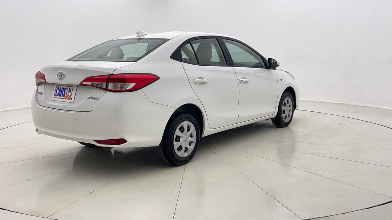 تويوتا يارس E 1.5 | بدون دفعة مقدمة | اختبار القيادة في المنزل