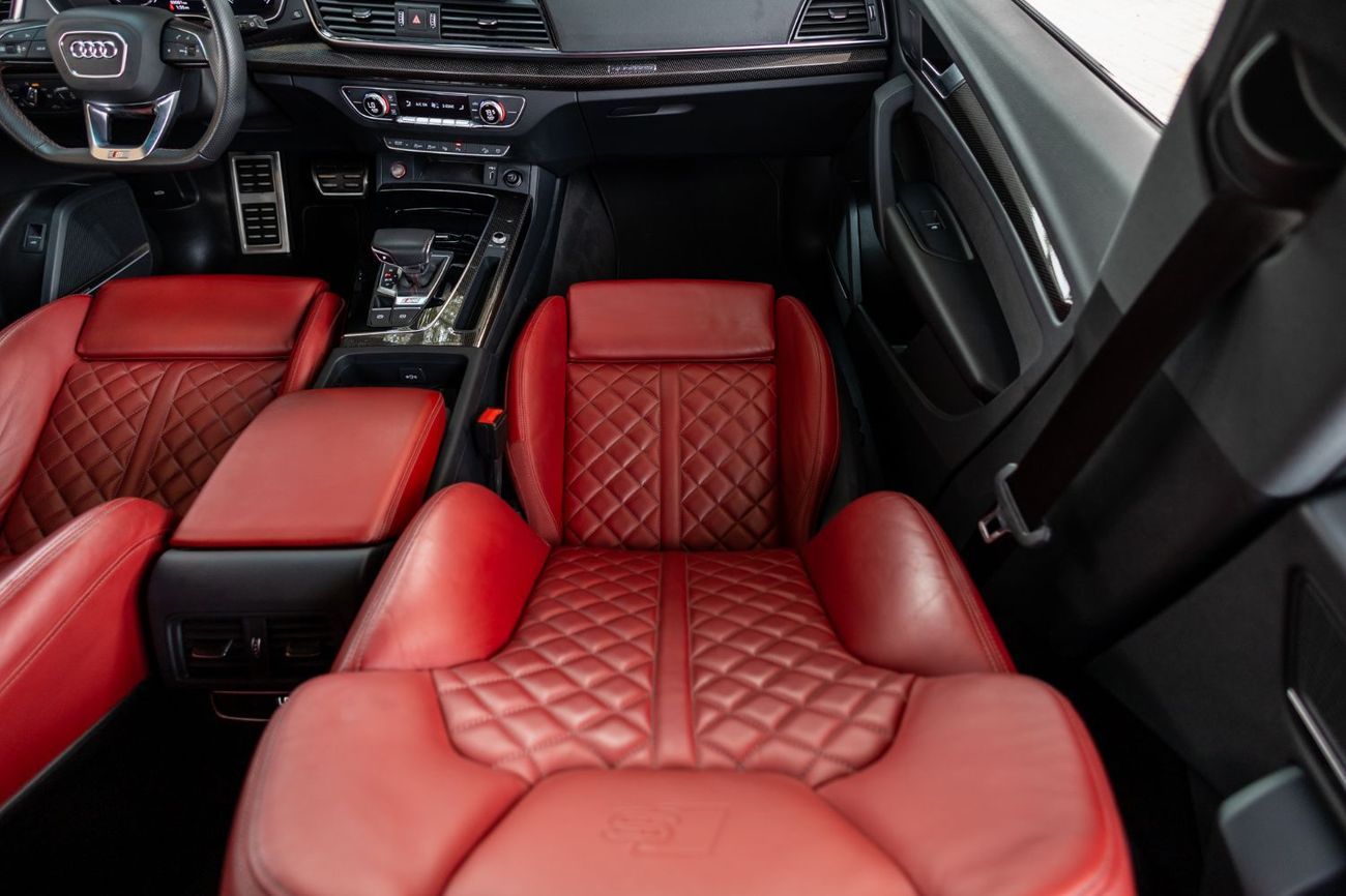 Audi SQ5 TFSI quattro 3.0L  TFSI quattro 3.0L