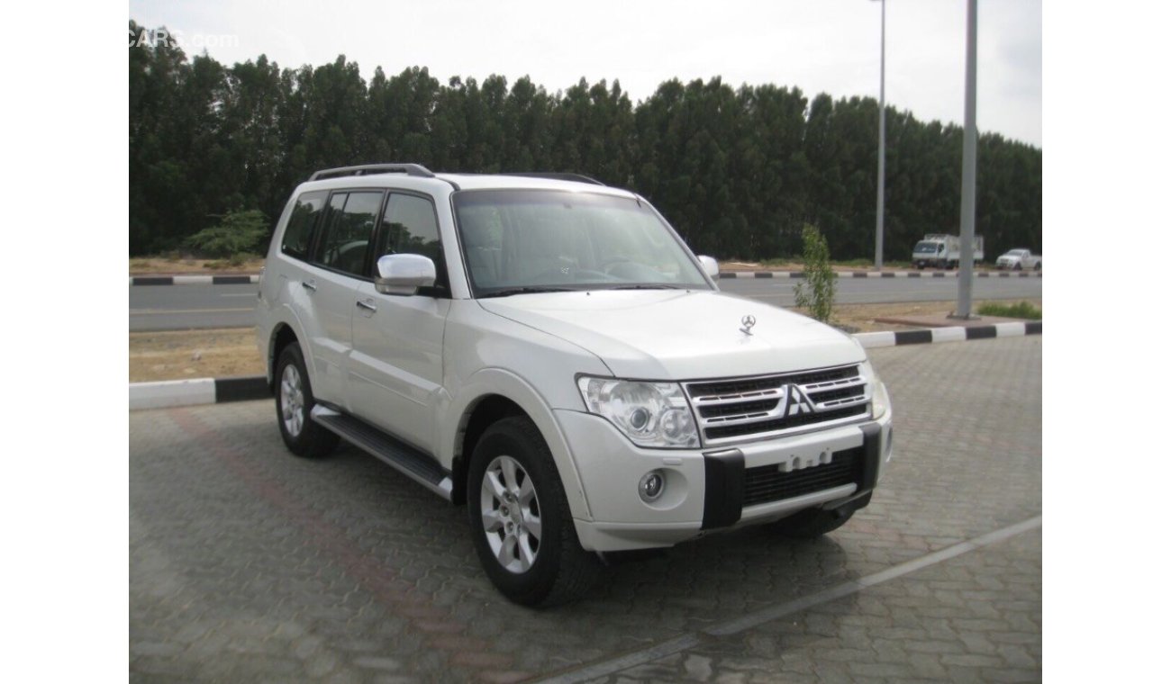 Mitsubishi Pajero 3.5 2013 top of the range