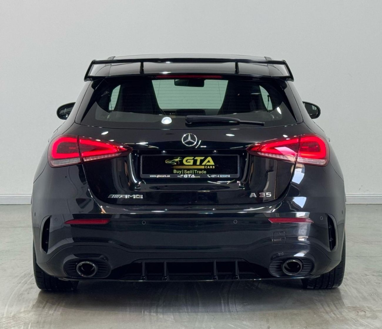 Mercedes-Benz A 35 AMG 4MATIC Hatchback 2022 Mercedes Benz A35 AMG Aerodynamic Package, 2027 Mercedes Warranty, Very Low Km