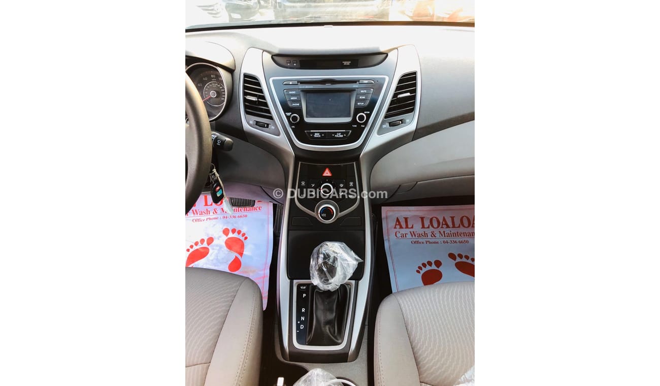 Hyundai Elantra 1.8L (MINT CONDITION)