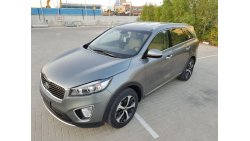 كيا سورينتو Kia Soranto 2016 GCC MidOption in Excellent Condition