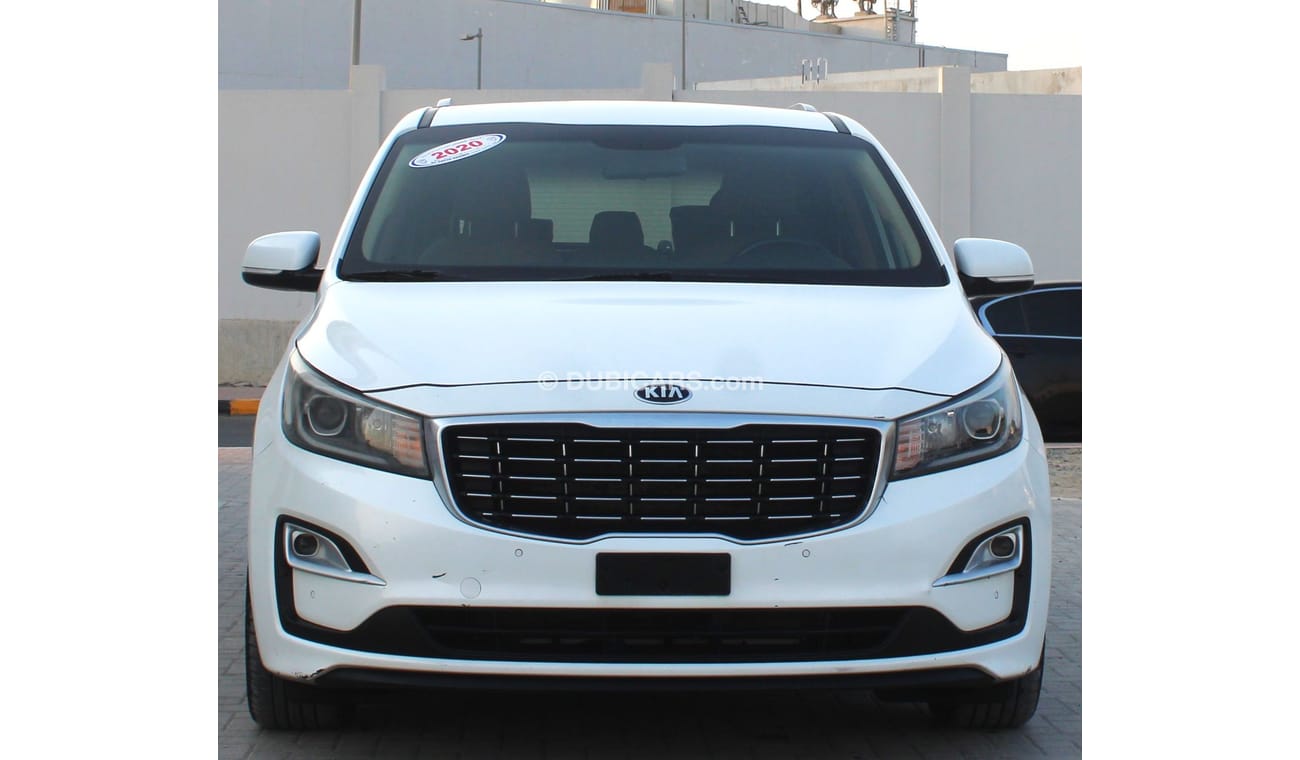 كيا كارنيفال LX كيا جراند كرنفال 2020 خليجي ميد ابشن بحالة ممتازة