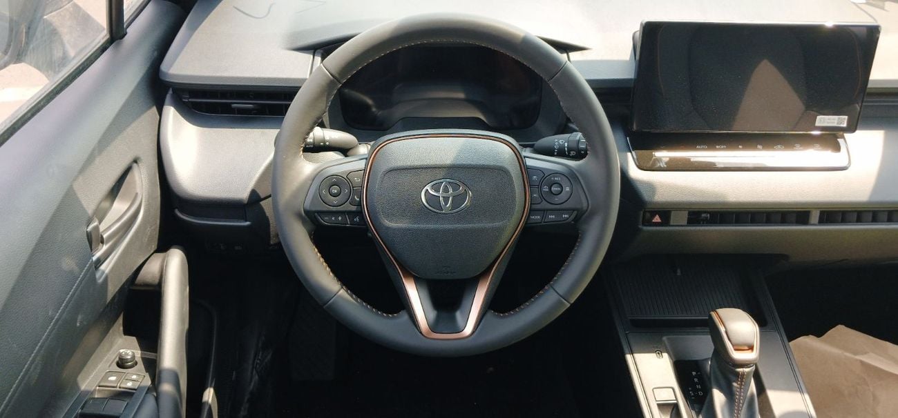 تويوتا كورولا كروس Toyota Corolla Cross Elite 2.0L HEV 2026YM