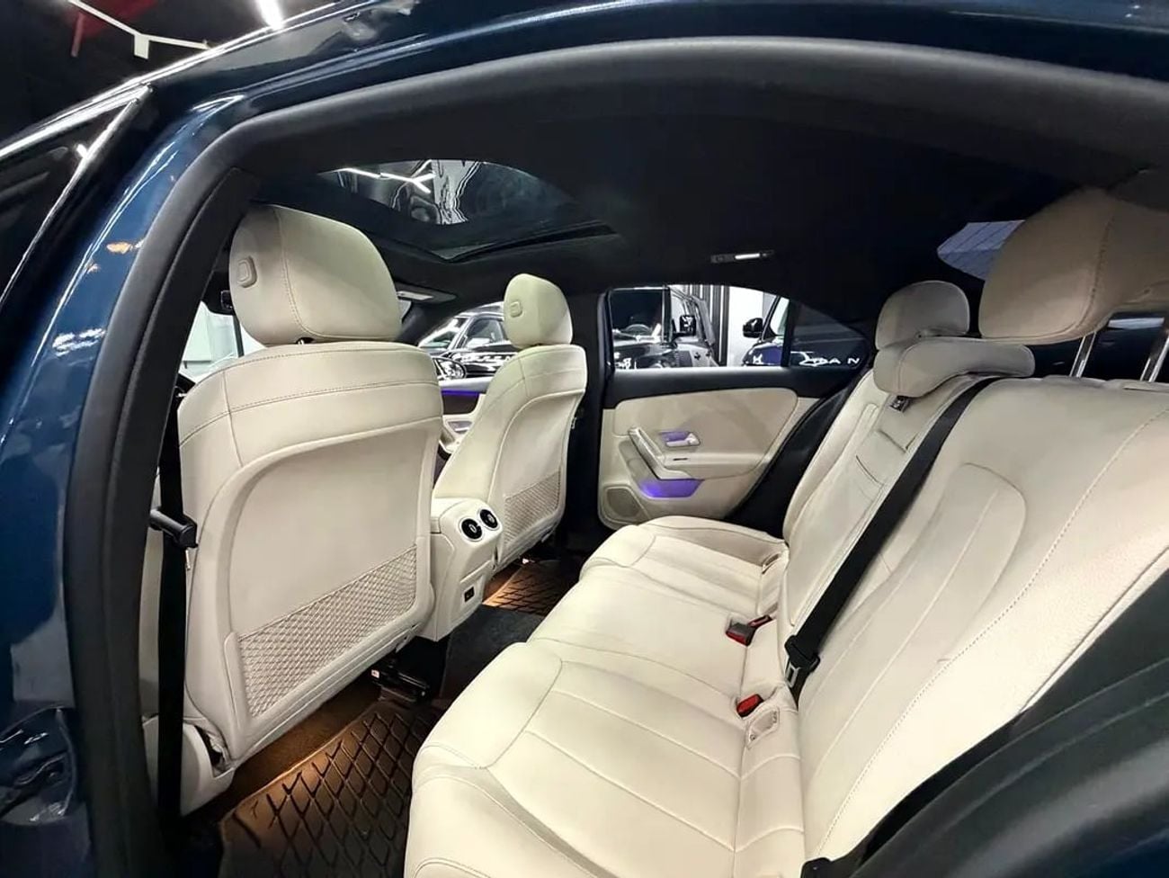 مرسيدس بنز A 220 STD (NON GCC)