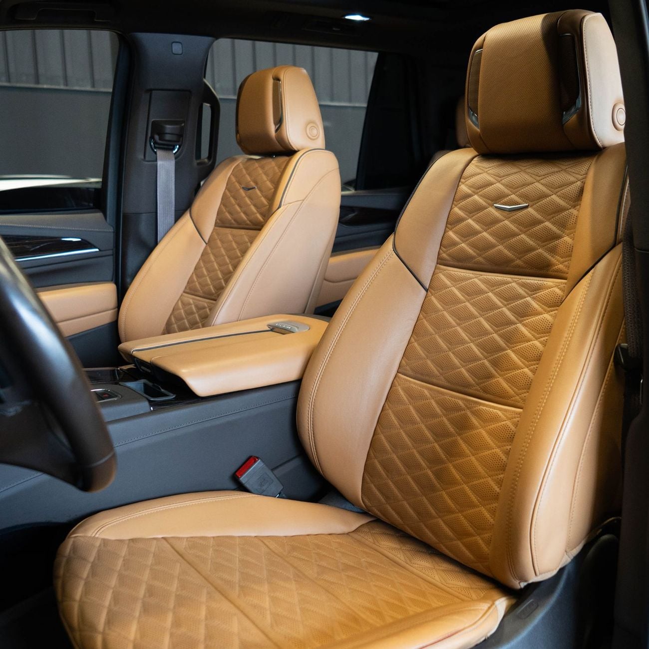 كاديلاك إسكالاد Premium Luxury Platinum 6.2L 4WD AED 4,407 pm • 0% Downpayment • Escalade Premium Luxury Platinum  •