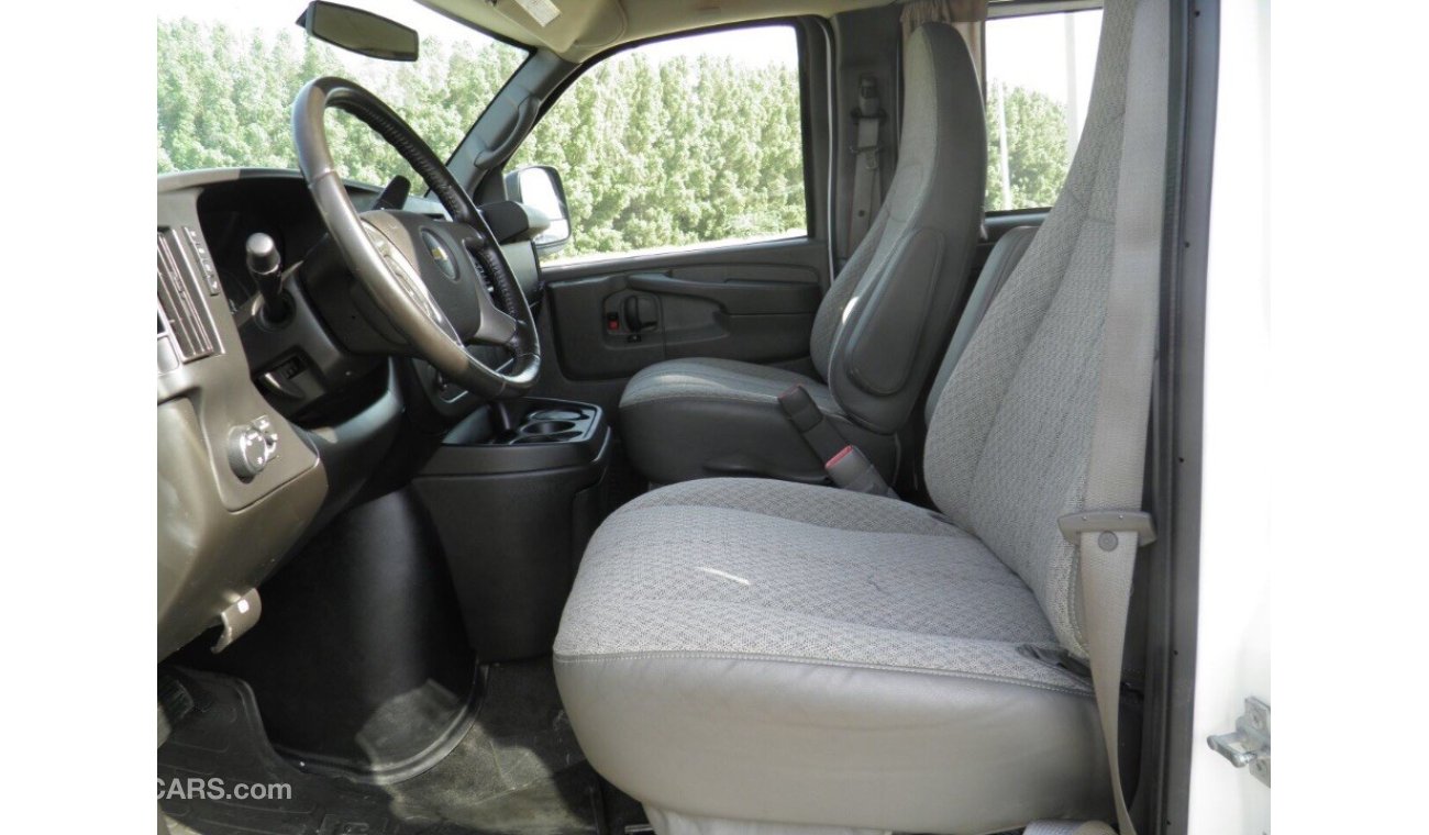 Chevrolet Express 2014 15 seat