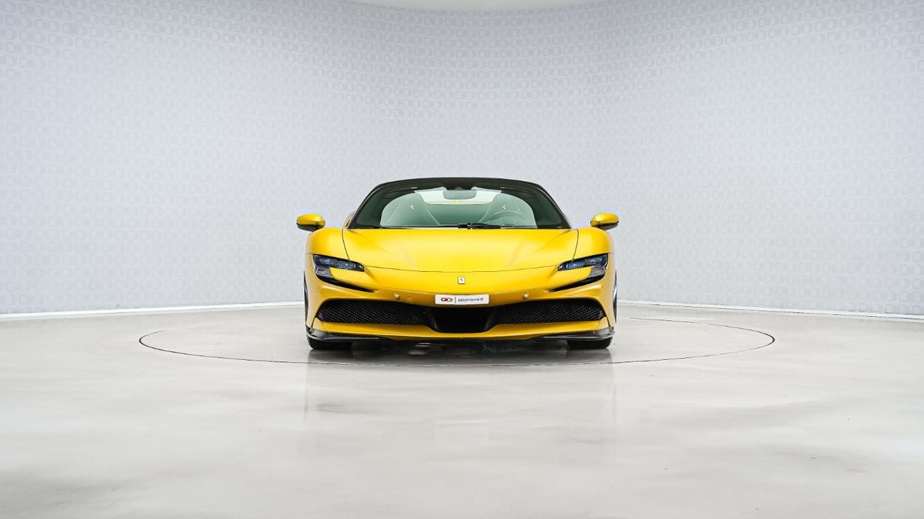 فيراري SF90 سبيدر | AED 23,620 PM | GCC, Special Paint | Ramadan Offer