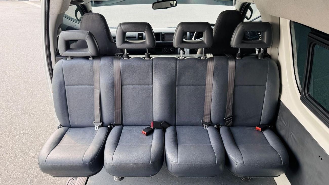 تويوتا هاياس PREMIUM CONDITION | RHD | 3.0L DIESEL ENGINE | 2017 | AUTOMATIC TRANSMISSION | 16 SEATERS