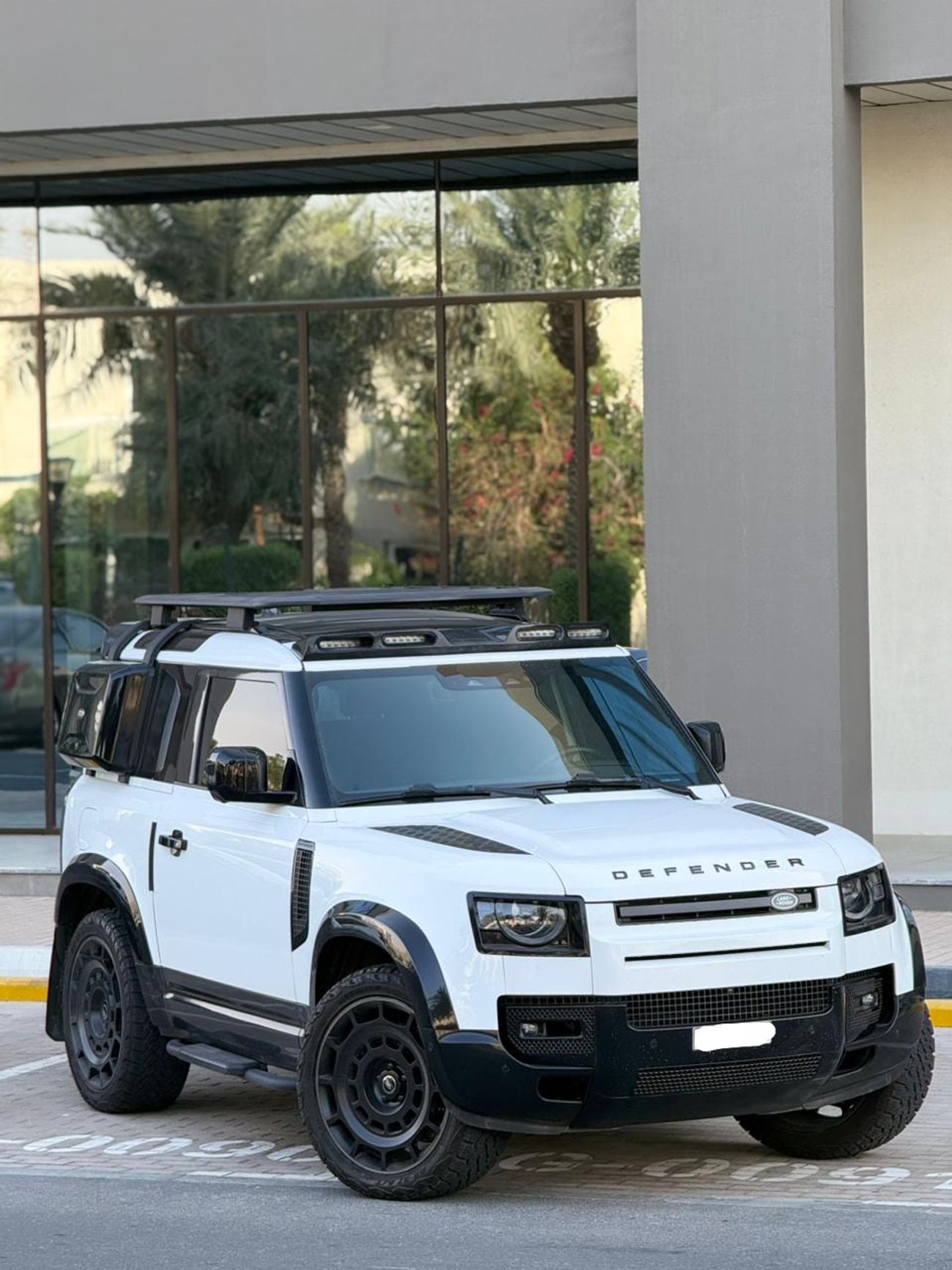 لاند روفر Defender 90 S P300
