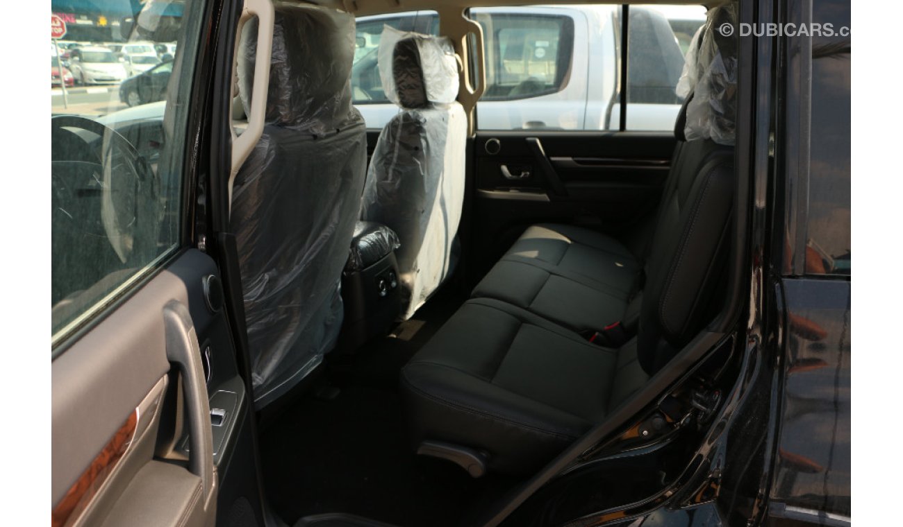 Mitsubishi Pajero 3.0L GLS V6 Petrol Automatic 5Door 2018 Full option (Export only)