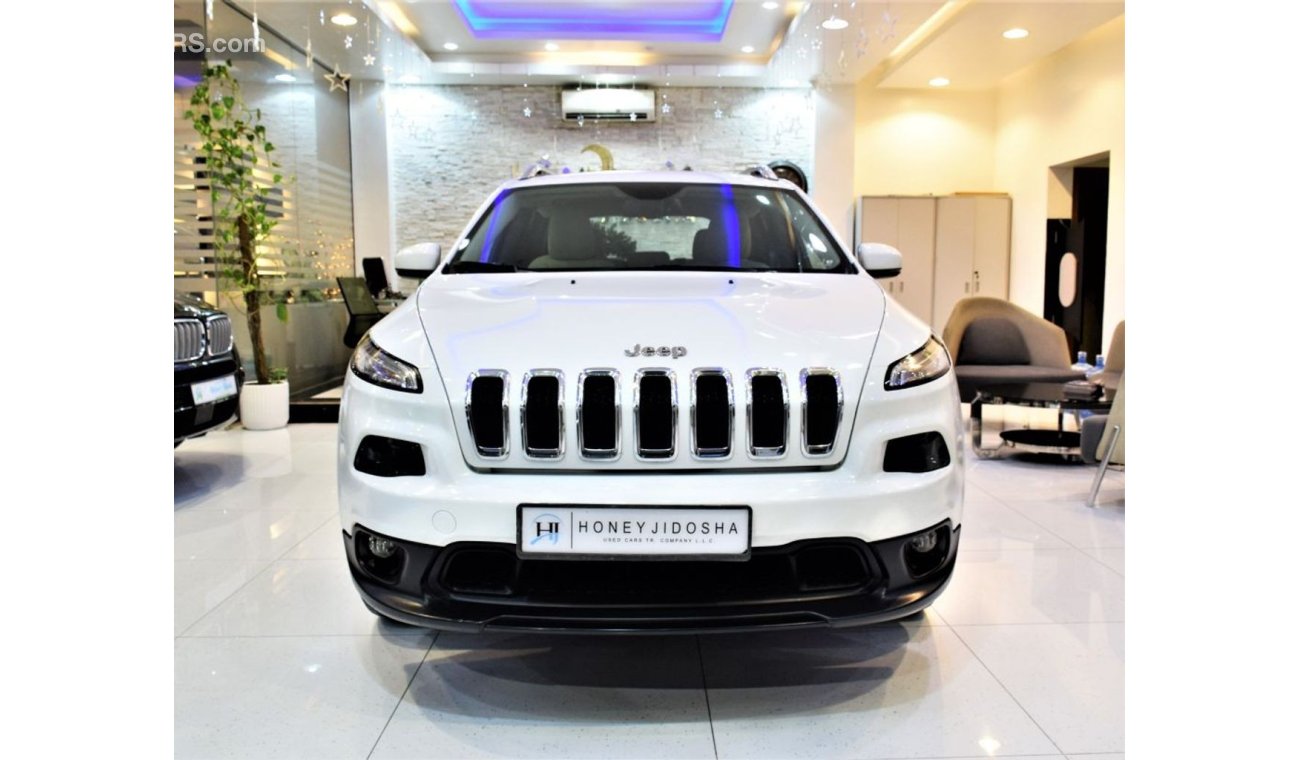 جيب شيروكي *FULL SERVICE HISTORY* Jeep Cherokee Longitude! 2015 Model in White Color! GCC Specs