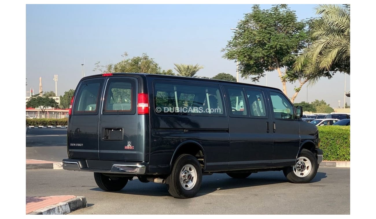 GMC Savana 3500 Passenger GCC Specs - Brand New - Can be registered under company as well as personal name