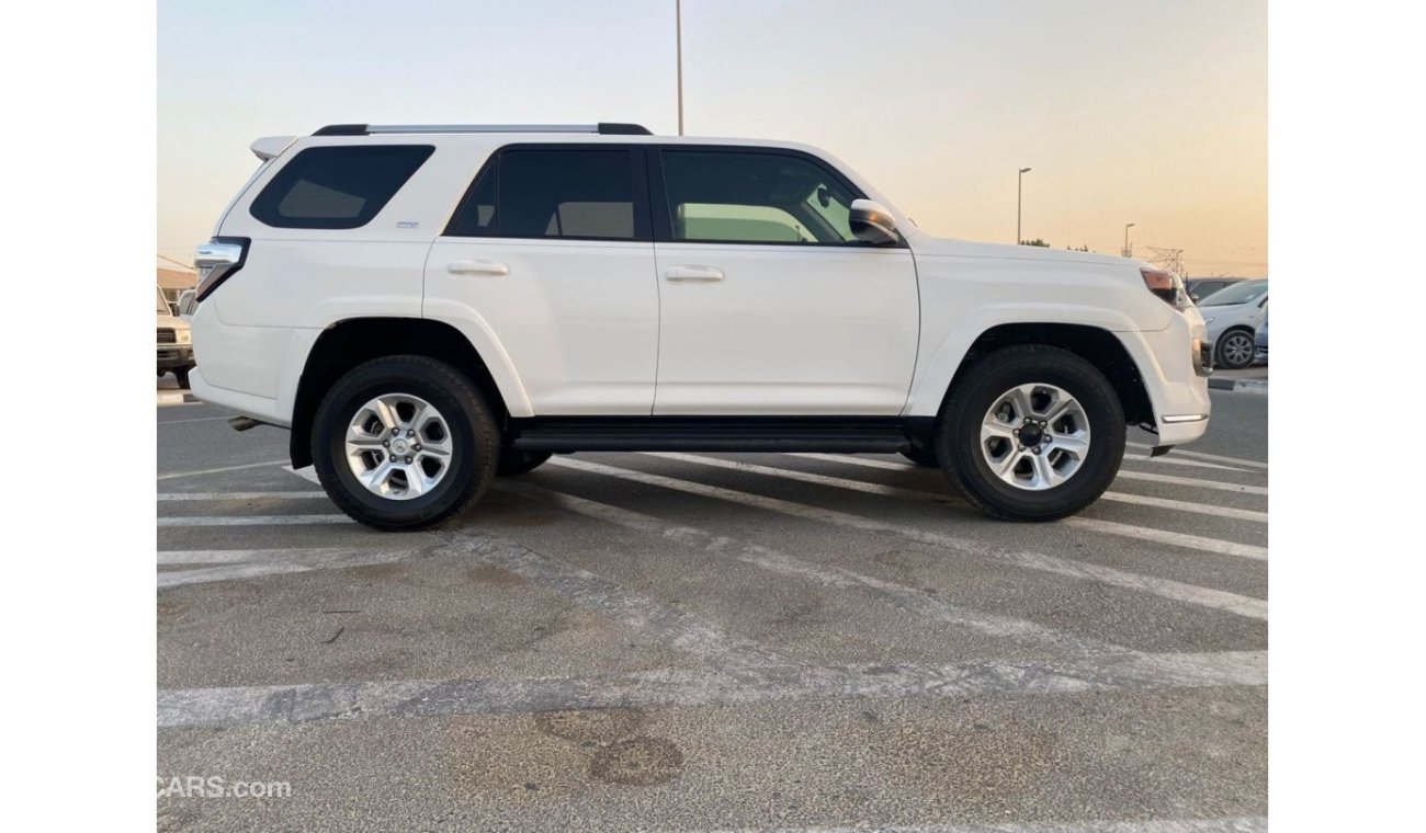 Toyota 4Runner 2020 TOYOTA 4 RUNNER SR5/ 4WD / MID OPTION