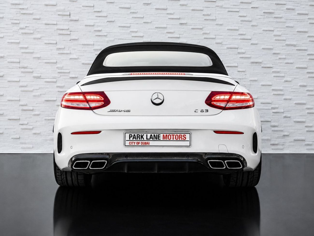 مرسيدس بنز C 63 AMG STD