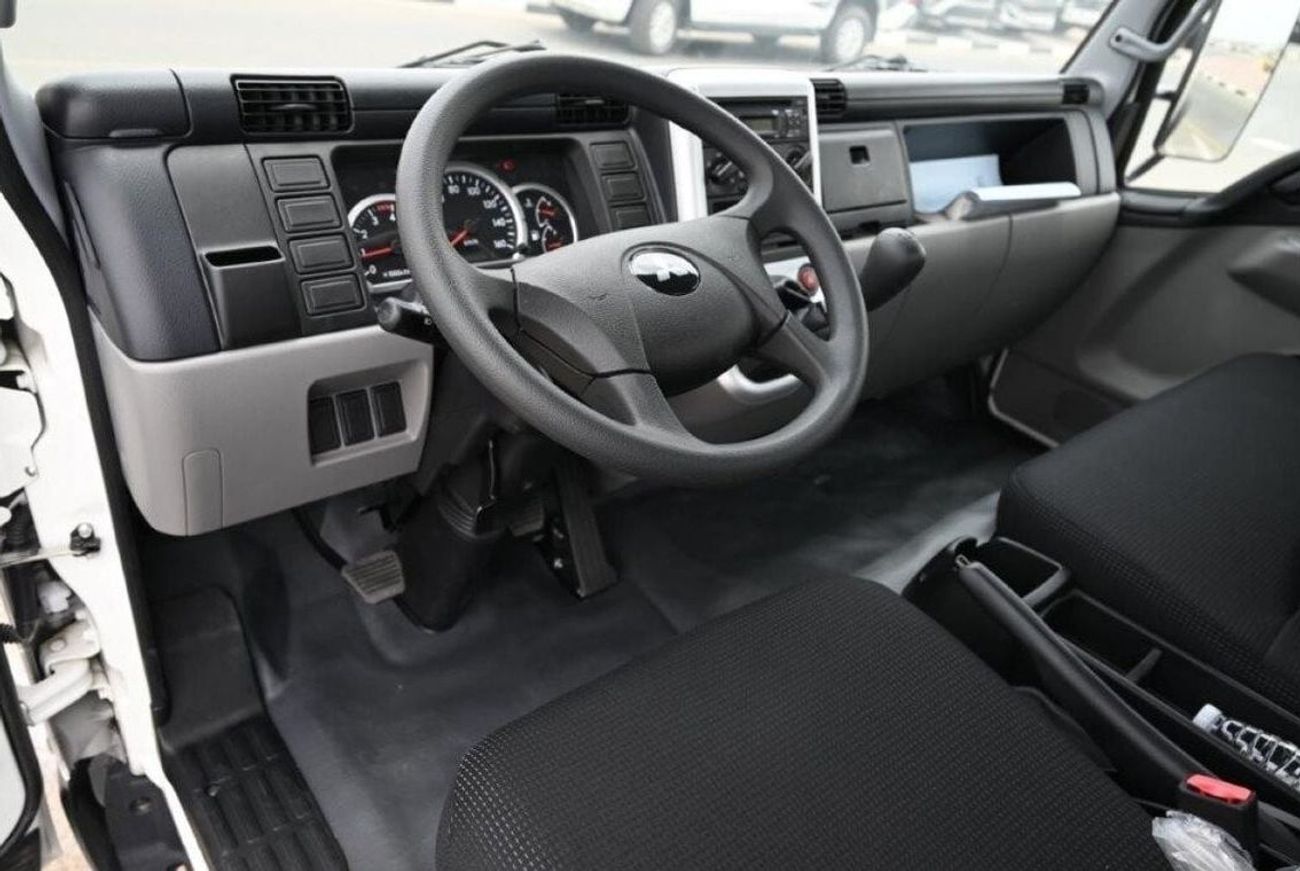 ميتسوبيشي فوسو كانتير Fuso 3 Ton Single Cab Chassis 4.2 Diesel MT