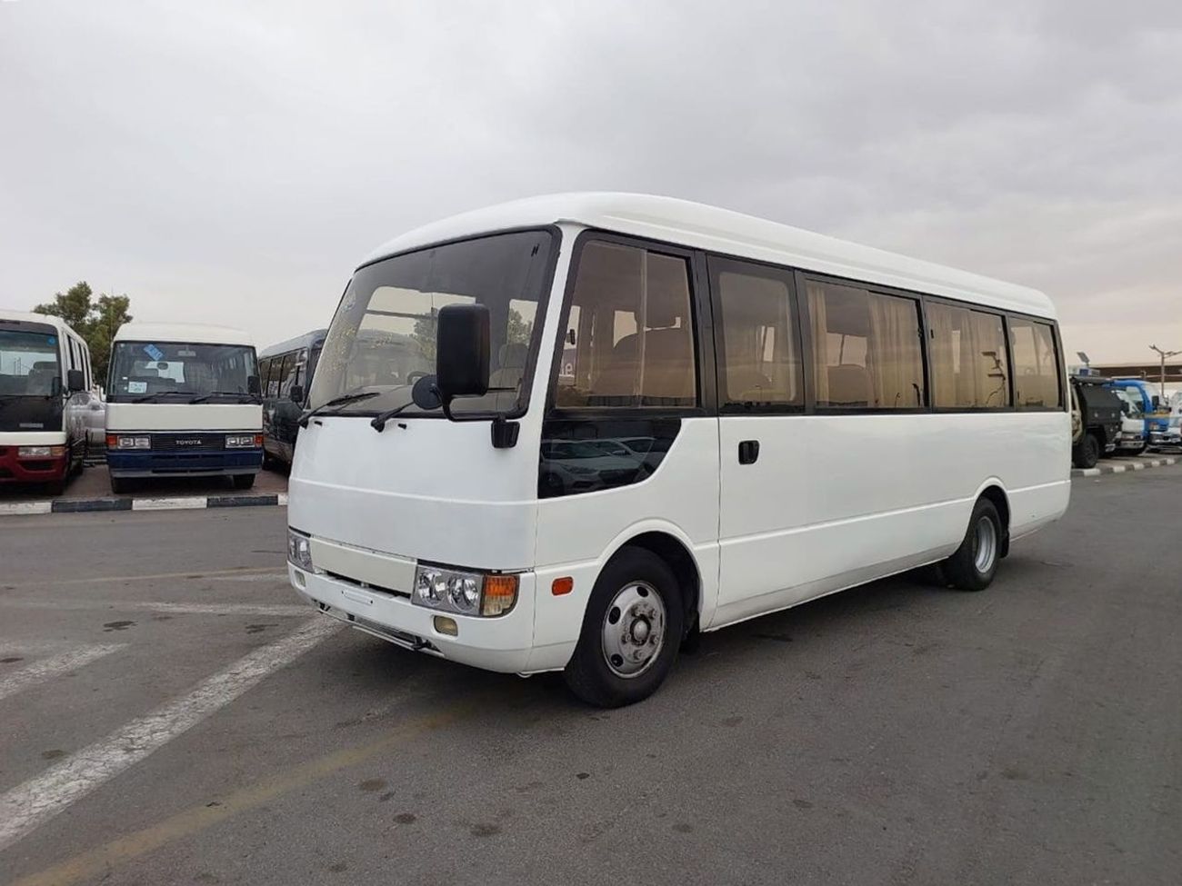 ميتسوبيشي روزا MITSUBISHI ROSA BUS RHD 1999 MODEL 4.9 L DIESEL AUTOMATIC(PM00088)