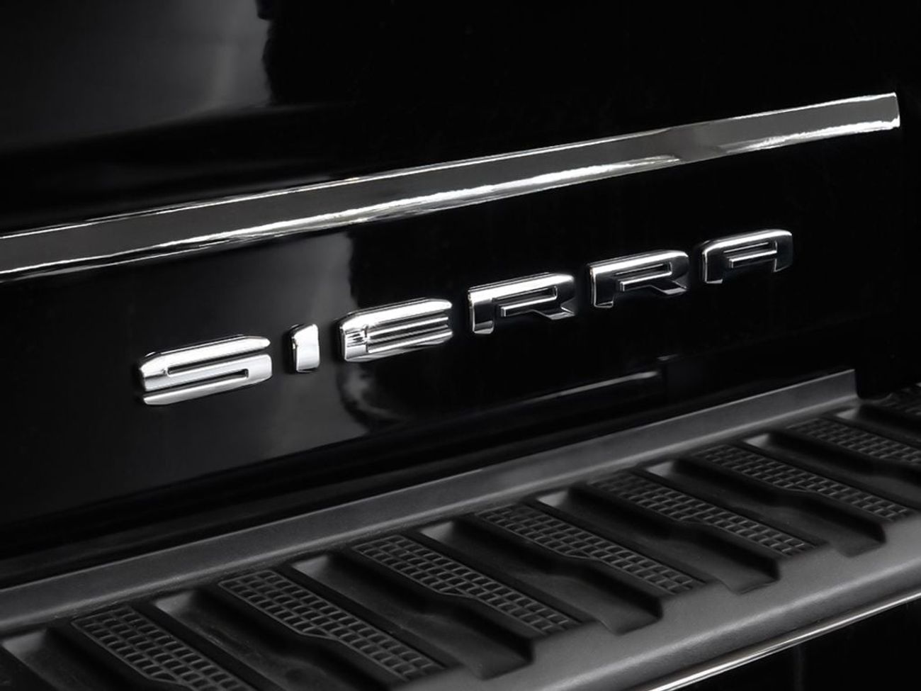 GMC Sierra 2024 GMC Sierra Denali HD 2500 6.6L V8 / GMC Warranty & Service Contract